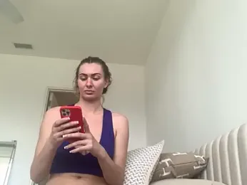 TheFitFreak — вебкам-модель онлайн на stripchat