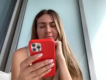 TheFitFreak — вебкам-модель онлайн на stripchat