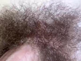 hey_arnold — вебкам-модель онлайн на chaturbate