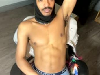 trillahung — Chaturbate stream photo (Mar 2026)