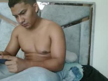 alexvsluisa — вебкам-модель онлайн на chaturbate