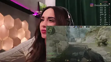 CuteAnna- — вебкам-модель онлайн на stripchat