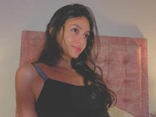 Mysti Calfairy — вебкам-модель онлайн на flirt4free
