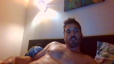 moumout1000 — Cam4 stream photo (Jul 2026)