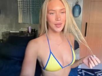 livslifee — Chaturbate stream photo (Mar 2026)