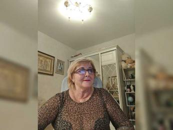 KarinkaSweet — bongacams