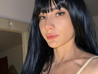 CrissRusso — вебкам-модель онлайн на livejasmin