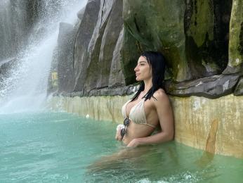 CrissRusso — Livejasmin stream photo (Dec 2025)