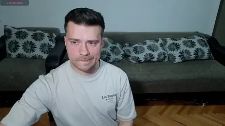 JohnnyStepBro — Stripchat stream photo (Apr 2026)
