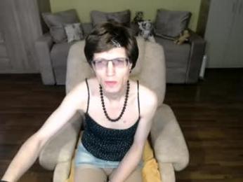tvclementine — вебкам-модель онлайн на chaturbate