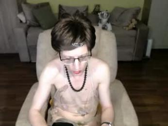 tvclementine — вебкам-модель онлайн на chaturbate