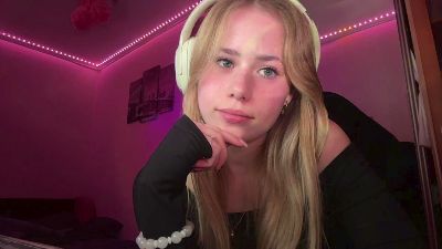 ReikoStamnos — Cam4 stream photo (Sep 2026)