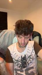 Wiidoboy22cm — вебкам-модель онлайн на cam4