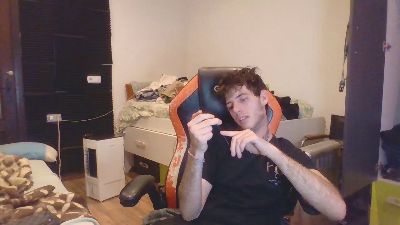 Wiidoboy22cm — вебкам-модель онлайн на cam4