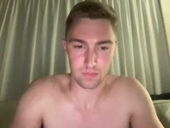 fitfuckker — вебкам-модель онлайн на chaturbate