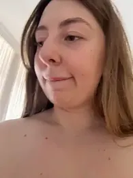 curvyflawless — Stripchat stream photo (Apr 2026)