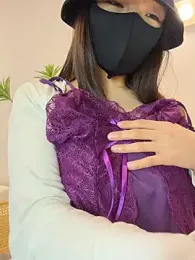 nide-laoshi — вебкам-модель онлайн на stripchat