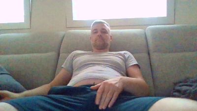 cavaliere1987 — вебкам-модель онлайн на cam4