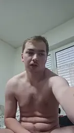 BigJuicy18cm — вебкам-модель онлайн на stripchat