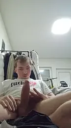 BigJuicy18cm — вебкам-модель онлайн на stripchat