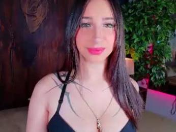 melodyadamss — вебкам-модель онлайн на chaturbate