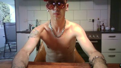 MrGeiZ2512 — Cam4 stream photo (Jul 2026)