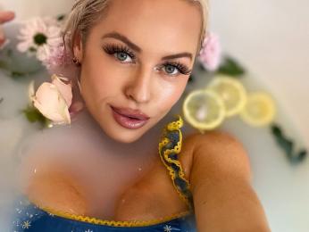 IsabellaSaturn — livejasmin