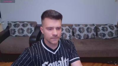 johnnylove22 — Cam4 stream photo (Jun 2026)