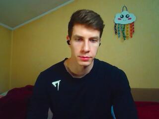 Chris Brien — вебкам-модель онлайн на flirt4free