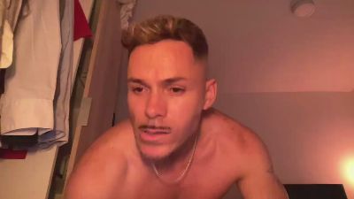 anubisfire — вебкам-модель онлайн на cam4