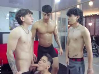 masters_sexx — вебкам-модель онлайн на chaturbate