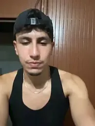 Nisouxxx — вебкам-модель онлайн на stripchat
