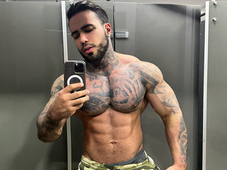 Mike Casanova — Flirt4free stream photo (Mar 2026)