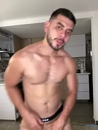 Dimitri_Bass — вебкам-модель онлайн на stripchat