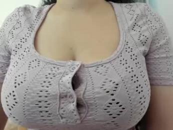 nicebrown — Chaturbate stream photo (Apr 2025)