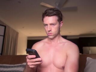 Blake Summers — вебкам-модель онлайн на flirt4free