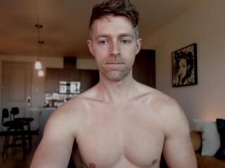 Blake Summers — вебкам-модель онлайн на flirt4free