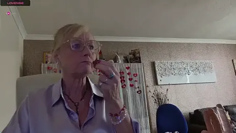 TopazCamgirl — Stripchat stream photo (Apr 2026)