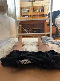 kikioga — вебкам-модель онлайн на stripchat