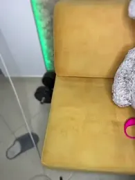 Devils__den — Stripchat stream photo (Apr 2026)