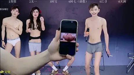 JH120 — вебкам-модель онлайн на stripchat