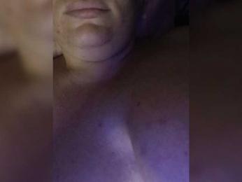 Tatka4 — вебкам-модель онлайн на bongacams