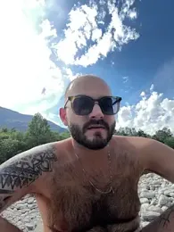 Exibitaliano — вебкам-модель онлайн на stripchat