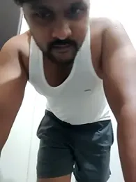 Yoursunnysuraj — вебкам-модель онлайн на stripchat