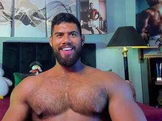 Tiago De Sousa — вебкам-модель онлайн на flirt4free