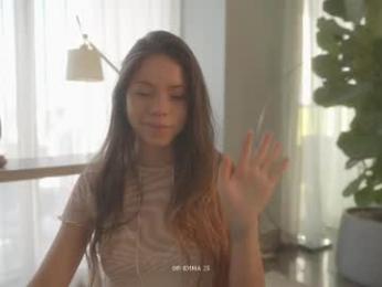 emma_lu1 — вебкам-модель онлайн на chaturbate