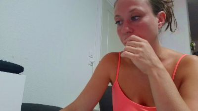 doucebrune68 — вебкам-модель онлайн на cam4