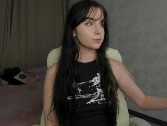 Coldbby — вебкам-модель онлайн на bongacams