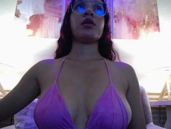GagingBriana — вебкам-модель онлайн на bongacams