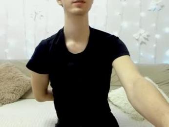 yueslang — Chaturbate stream photo (Apr 2026)